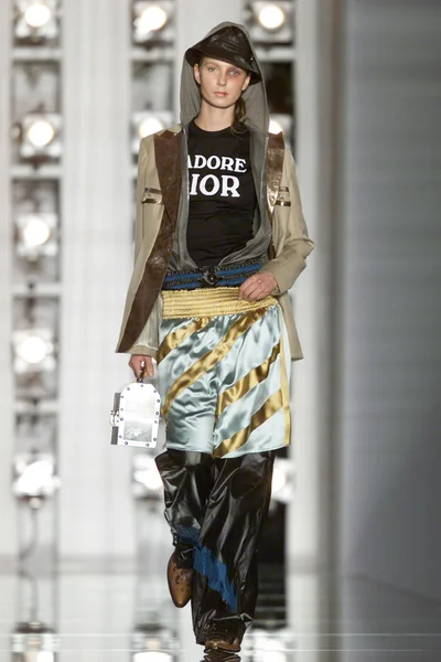 Look 33